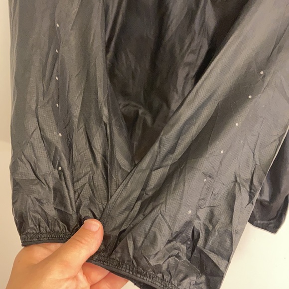 Lululemon Run With It Packable Ultra Light Water Resistant Black Size 8 - Picture 9 of 13